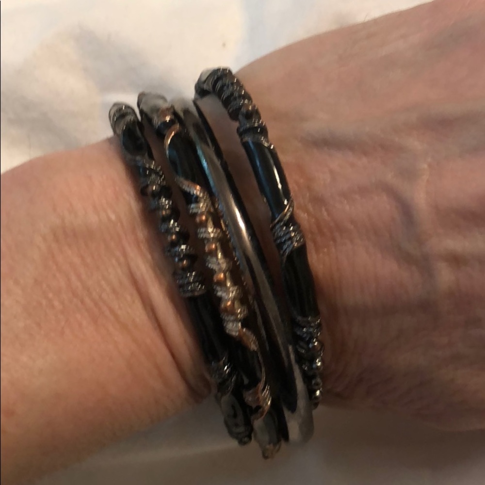 BeBe bangles